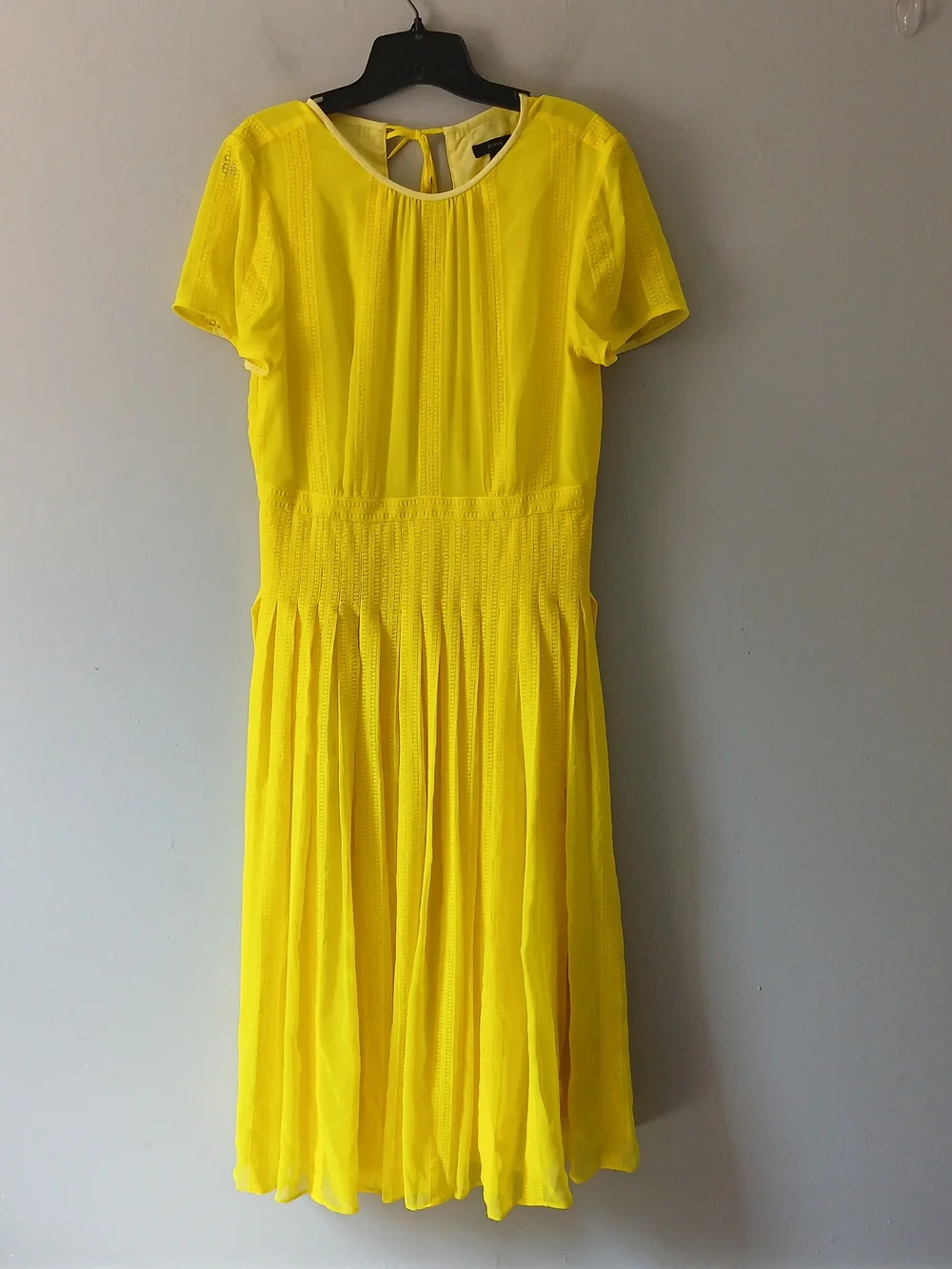 J.Crew Size 10 Midi in Bright Kiwi Yellow Embroidered Chiffon Short Sleeve Dress